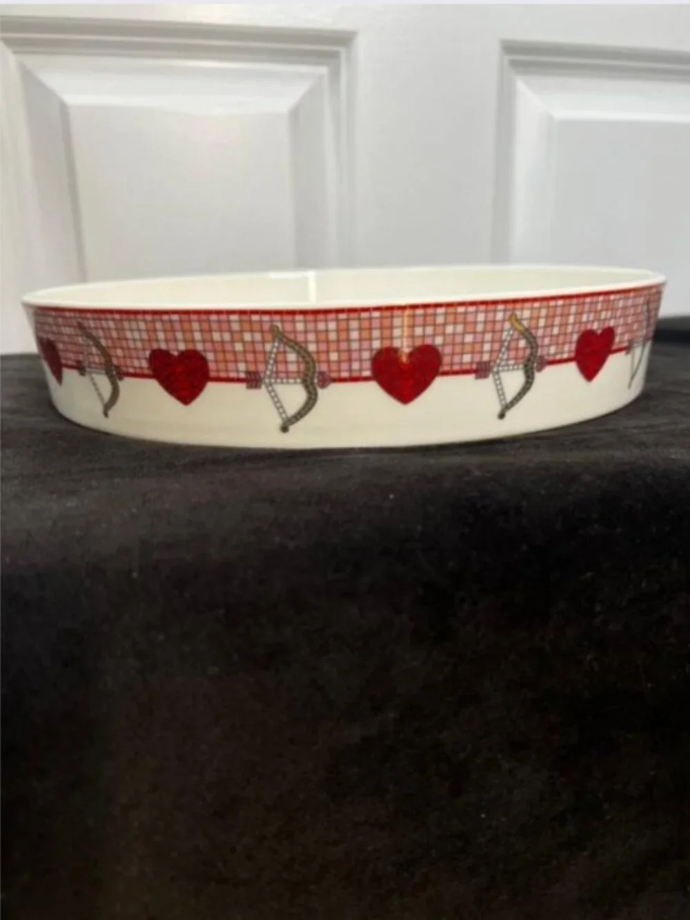 Bistro Tile Stoneware 24k Gold Accent Valentine’s Pie Dish - NEW